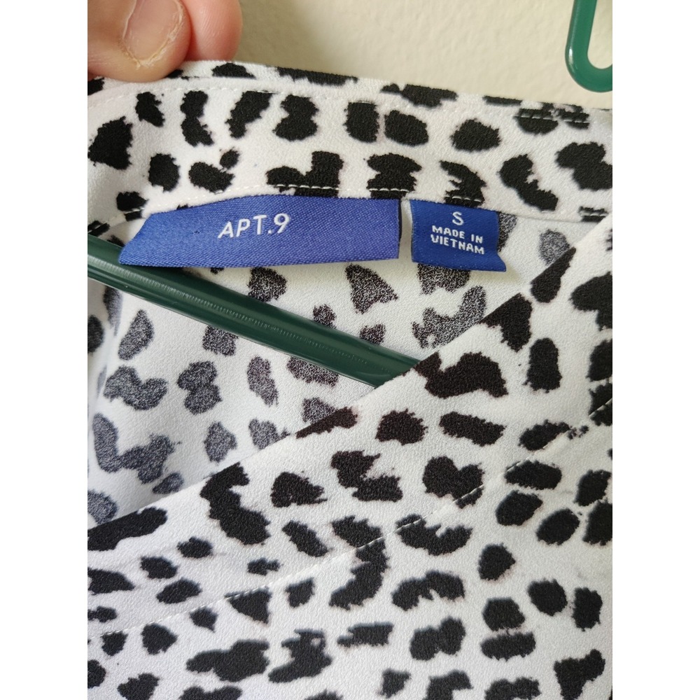 Apt 9 Shift Dress Black White Pockets Size Small Knee Length V-neck NWT - Picture 3 of 6